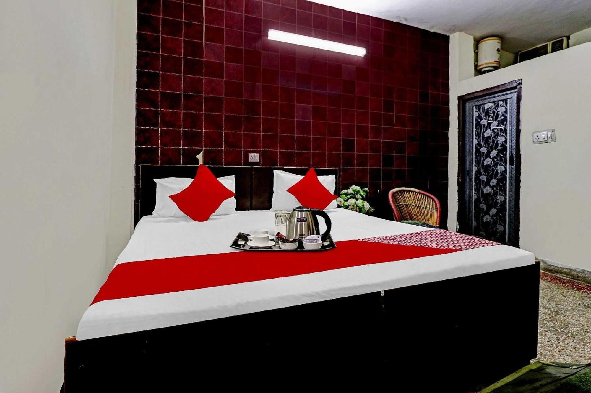 Lion Home Stay Nueva Delhi Exterior foto